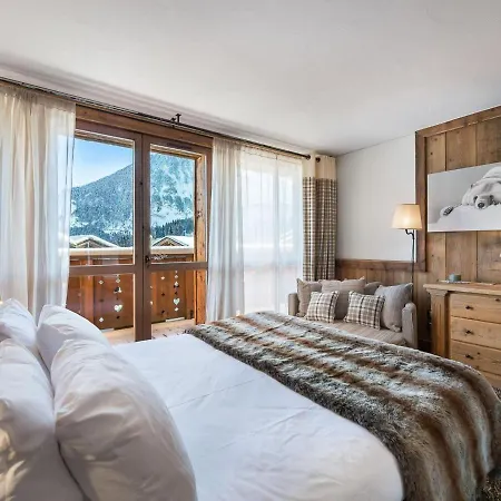 Superbe Avec 5 Chambres, Jacuzzi Et Services De Luxe, à 300m Des Pistes à Village - Fr-1-562-21 Courchevel